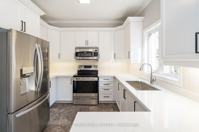 15 Tascona Crt, House other with 6 bedrooms, 4 bathrooms and 2 parking in Barrie ON | Image 8