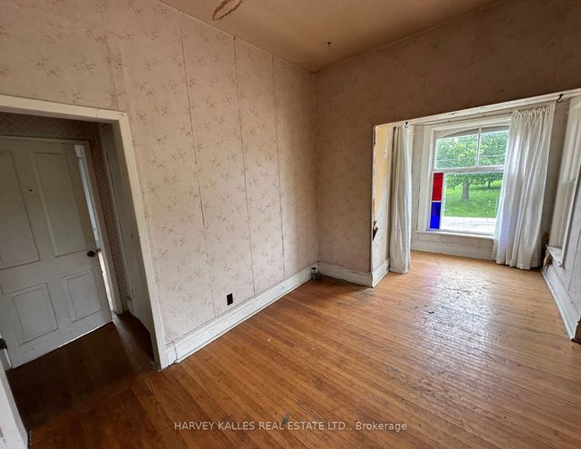 14 Hillcrest St W, Home with 5 bedrooms, 4 bathrooms and null parking in Teeswater ON | Image 8