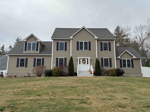 5 Sheldon Rd, Derry, NH, 03038-5744 | Card Image