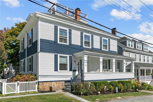 8 Champlin St, Newport, RI, 02840-2879 | Card Image