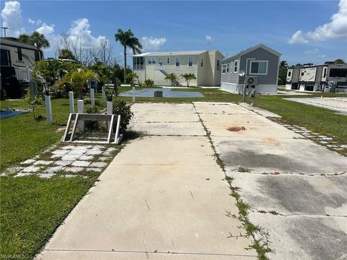 c-22-19681 Summerlin Rd, FORT MYERS, FL, 33908-3873 | Card Image