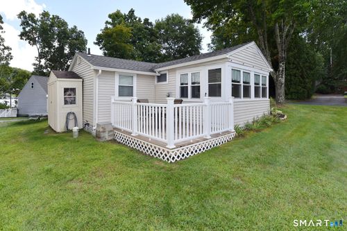 6-1 Day Point Rd, East Hampton, CT, 06424-1578 | Card Image
