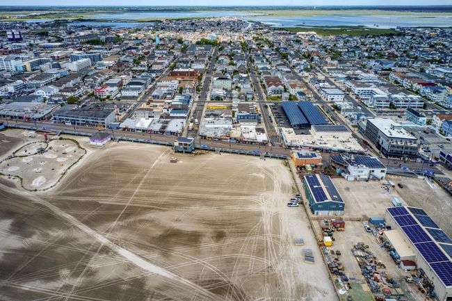 102 - 309 E Poplar Ave, Townhouse with 4 bedrooms, 3 bathrooms and 2 parking in WILDWOOD NJ | Image 39