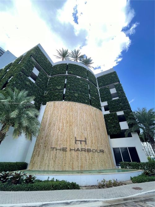 unit-1702-16385 Biscayne Blvd, Aventura, FL, 33160-5471 | Card Image