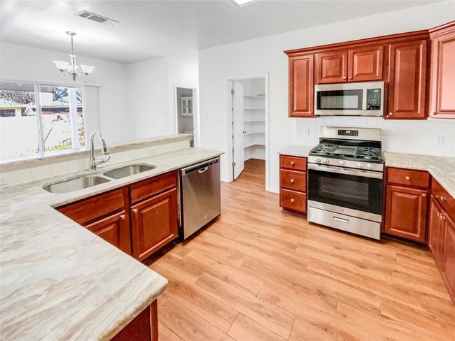 3128 Flinders Reef Ln, House other with 3 bedrooms, 3 bathrooms and 2 parking in Austin TX | Image 6
