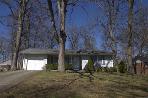 206 Oakwood Dr, Williamsport, IN, 47993-1024 | Card Image