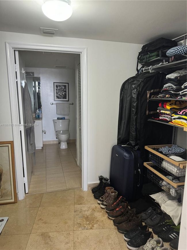 APT-4109 - 1750 N Bayshore Dr, Condo with 1 bedrooms, 1 bathrooms and null parking in Miami FL | Image 8
