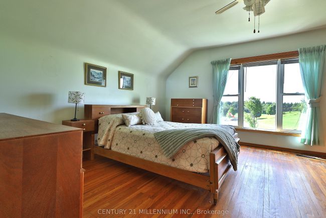835526 4 Th Line, Home with 4 bedrooms, 2 bathrooms and 10 parking in Mono ON | Image 24