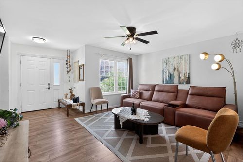 c-913 N Clover Ln, Cottage Grove, WI, 53527-9454 | Card Image