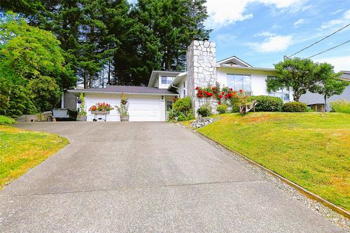 948 Thorpe Ave, Courtenay, BC, V9N8C8 | Card Image