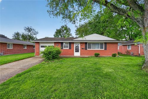 2421 Acorn Dr, Kettering, OH, 45419-2725 | Card Image