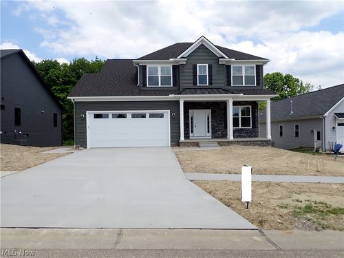 7077 Village Way Dr, Garrettsville, OH, 44231-9803 | Card Image