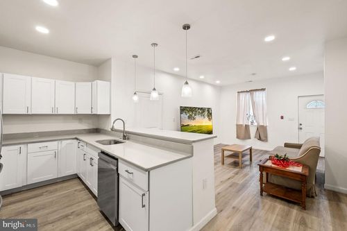 1-1633 Germantown Ave, Philadelphia, PA, 19122-3016 | Card Image