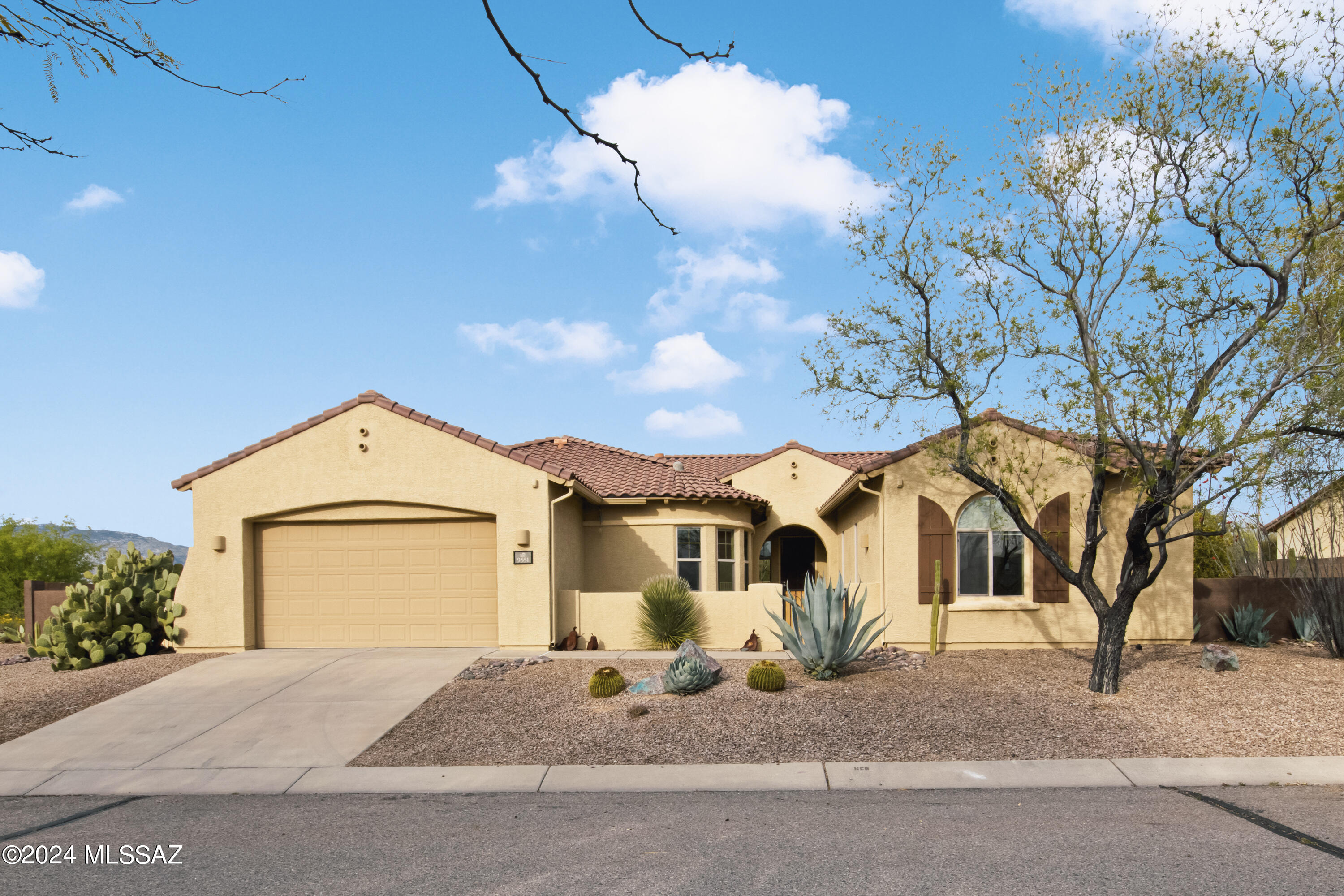 Via Bandera , Vail, AZ 85641