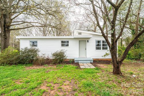 25 N Davis Ave, Newton, NC, 28658-2328 | Card Image