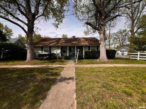 810 E 7th St, Centralia, IL, 62801-4542 | Card Image