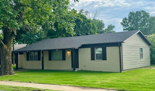1300 S 7th St, Paragould, AR, 72450-5603 | Card Image