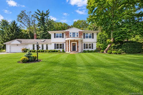 20 Chestnut Dr, Roslyn, NY, 11576-2403 | Card Image