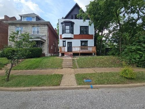 5161 Maple Avenue, St Louis, MO, 63113 | Card Image