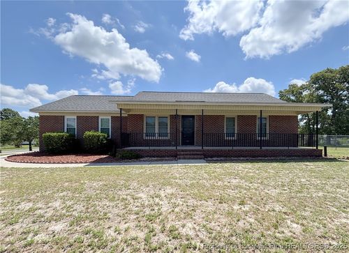 201 Stonewall St, Raeford, NC, 28376-6737 | Card Image