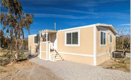 6811 N Mountain Vw, Pahrump, NV, 89060-1012 | Card Image