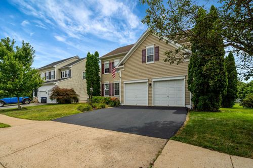 10019 Naughton Ct, BRISTOW, VA, 20136-3071 | Card Image