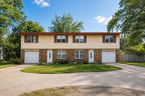 2590 Beeline Road, Holland, MI, 49424 | Card Image