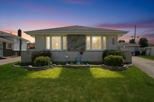 4517 W 110th Pl, Oak Lawn, IL, 60453-5606 | Card Image