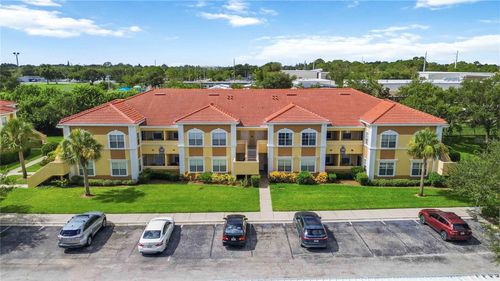201-1000 Villagio Cir, SARASOTA, FL, 34237-3681 | Card Image