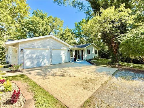 7404 Brown St, Moro, IL, 62067-1433 | Card Image