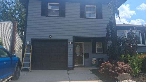 5 Sumutka Ct, Carteret, NJ, 07008-1911 | Card Image