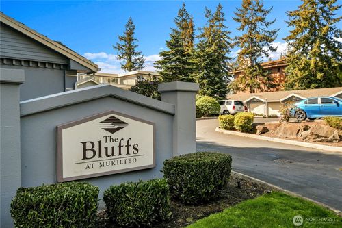 207-8260 53rd Ave W, Mukilteo, WA, 98275-2671 | Card Image