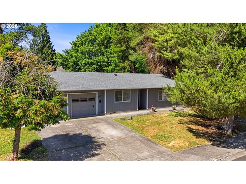 815 Se Naomi Way, McMinnville, OR, 97128-6312 | Card Image