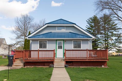 116 N Charles St, Westfield, WI, 53964-9136 | Card Image