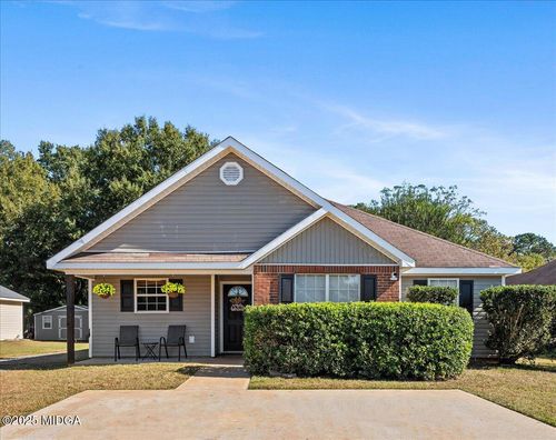 302 Strawbridge Ln, Bonaire, GA, 31005-3189 | Card Image