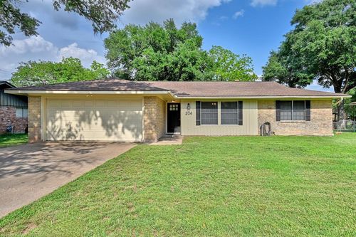 204 Meadow Ln, Brenham, TX, 77833-2923 | Card Image