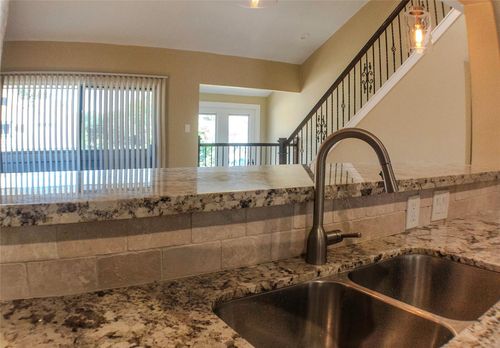 1023-1023 Country Place Dr, Houston, TX, 77079-4745 | Card Image