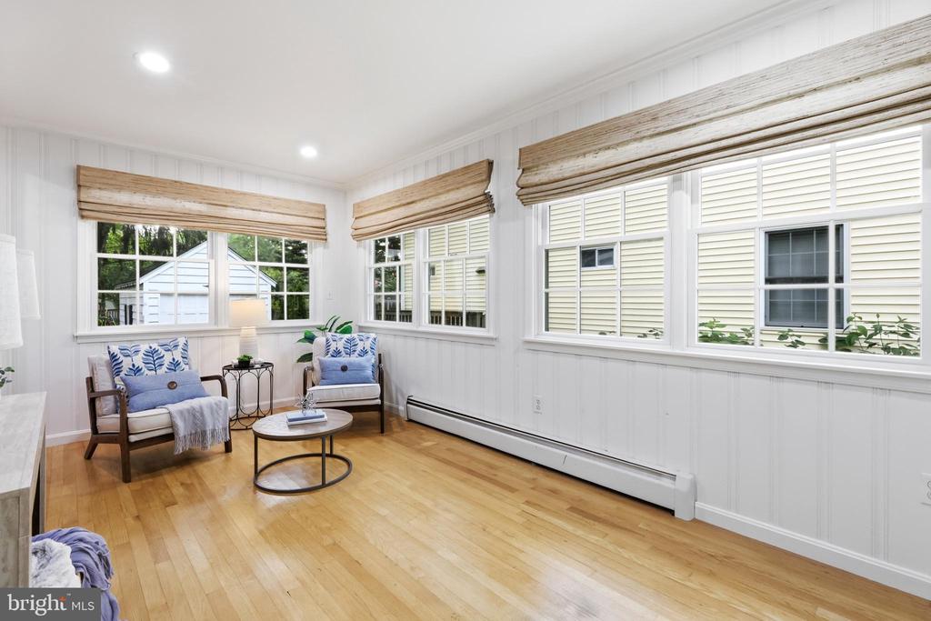 Residential in ANNAPOLIS 4