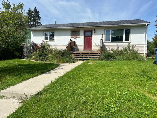 2326 19 Ave, Bowden, AB, T0M0A1 | Card Image