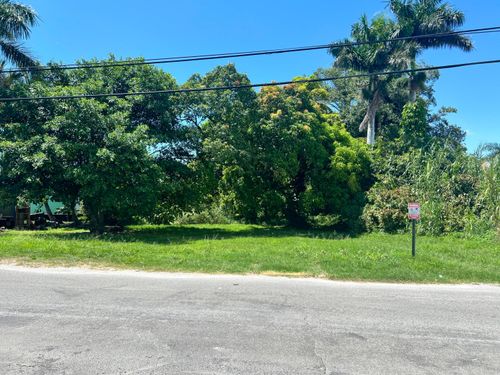 197 W Main St, PAHOKEE, FL, 33476-2112 | Card Image