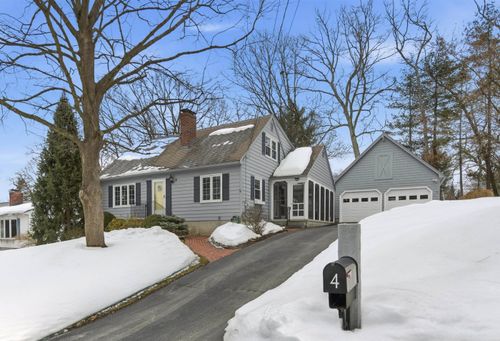 4 Nightingale Road, Nashua, NH, 03062 | Card Image