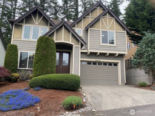 23257 Se 34th Pl, Sammamish, WA, 98075-6084 | Card Image