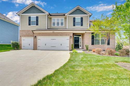 10054 Carousel Corral Dr, Midland, NC, 28107-9555 | Card Image