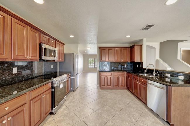 2949 Sw Cape Breton Dr, House other with 6 bedrooms, 4 bathrooms and null parking in Port St. Lucie FL | Image 16