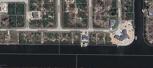 13517 Greencastle Ave, PORT CHARLOTTE, FL, 33981-4827 | Card Image