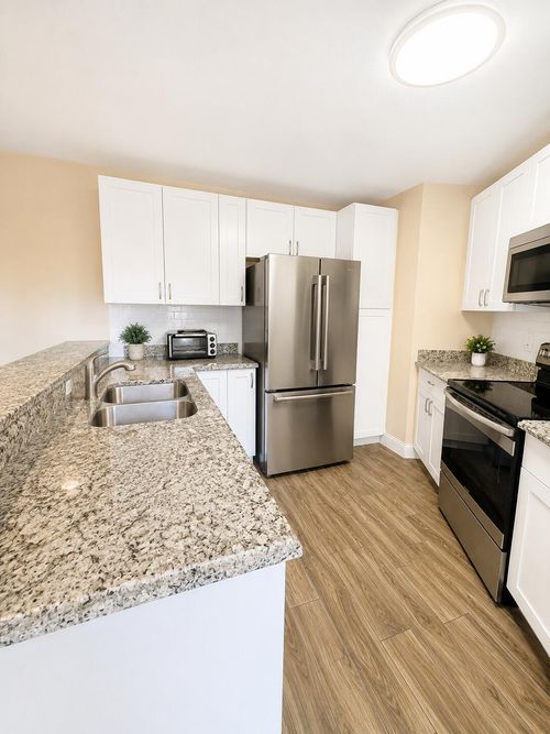 192 Springdale Cir, Palm Springs, FL, 33461-6327 | Card Image