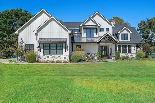 1121 The Shores Drive, Corsicana, TX, 75109 | Card Image