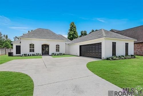 230 E Woodgate Ct, Baton Rouge, LA, 70808-5407 | Card Image