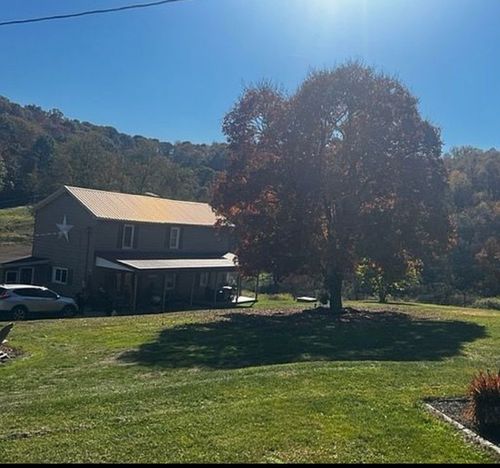 123 Baylee Ln, Avonmore, PA, 15618-1333 | Card Image