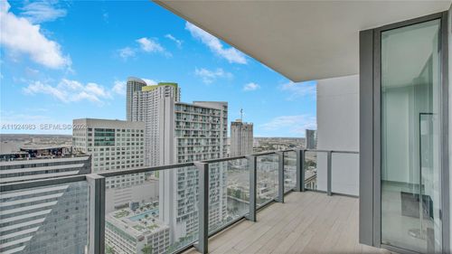 apt-2008-88 Sw 7th St, Miami, FL, 33130-3699 | Card Image